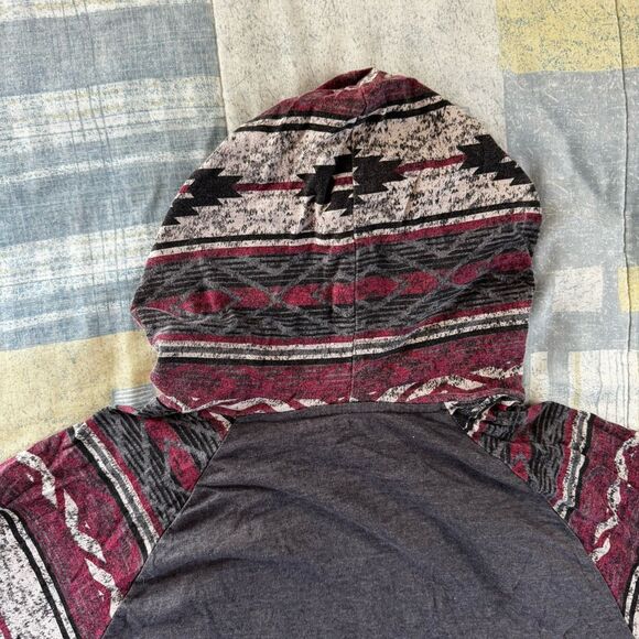 COPY - Aeropostale Gray Pullover Long Sleeve Aztec Print Hooded Sweatshirt Men'… - Picture 14 of 16